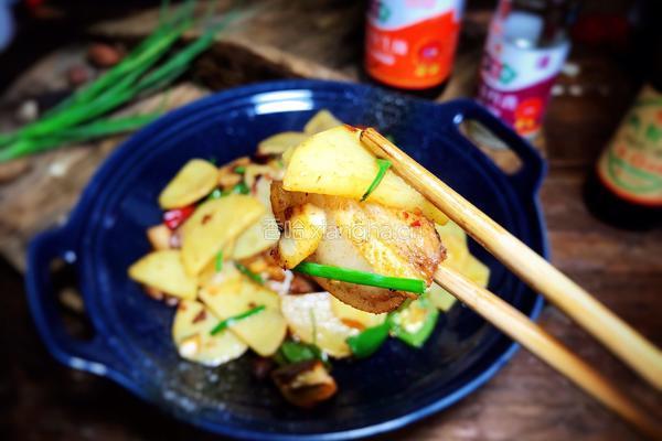 土豆回锅肉的做法图解14