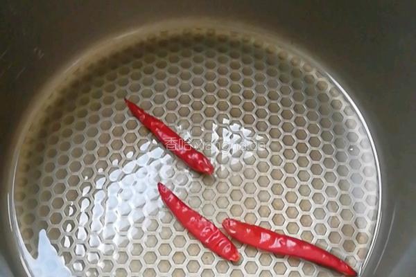 芋儿鸡的做法图解1