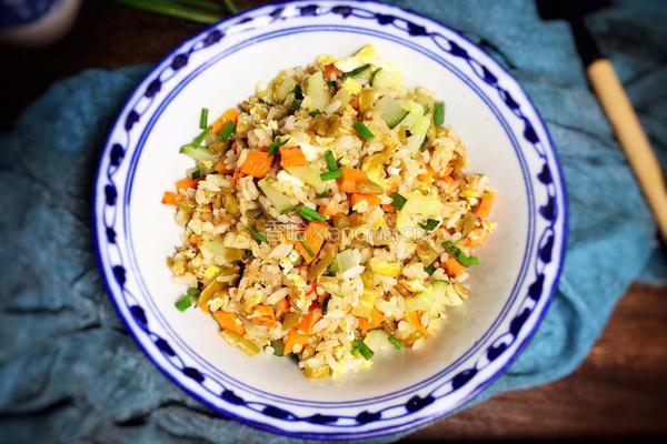 酸豇豆蛋炒饭的做法图解12