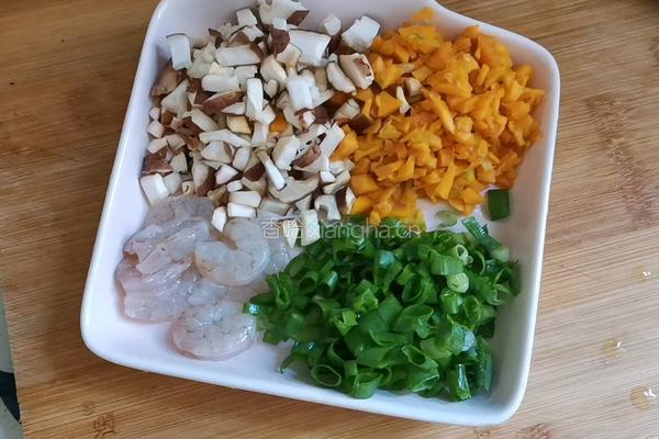 万圣节南瓜虾仁炒饭的做法图解5