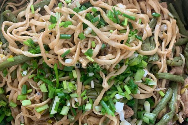豆角蒸面条