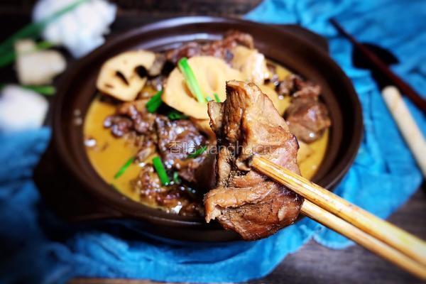莲藕炖羊肉的做法图解14