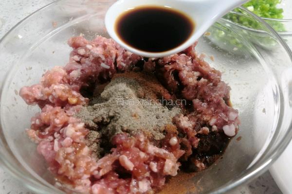 鲜肉元宝大馄饨的做法图解6