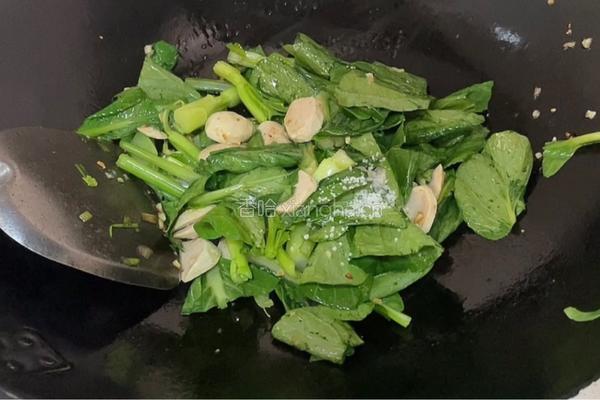 肉丸子炒小芥菜的做法图解9