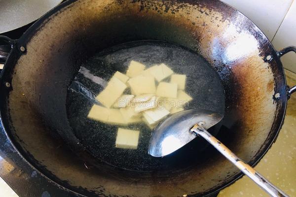 菜心豆腐汤的做法图解3
