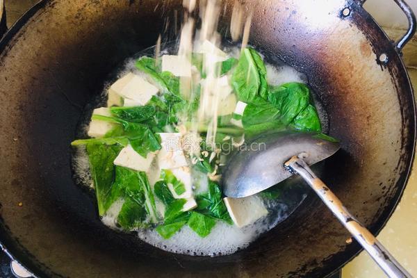菜心豆腐汤的做法图解5