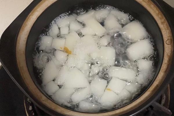 雪梨炖肉的做法图解5