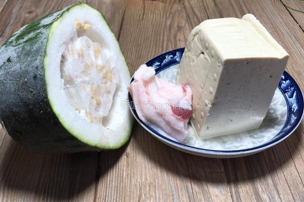 豆腐炖冬瓜的做法图解1