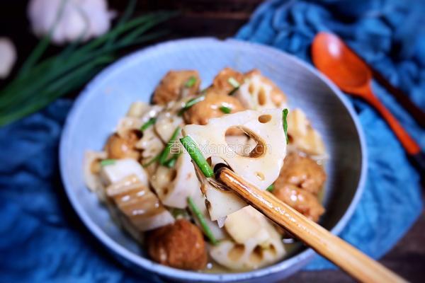 肉圆黄焖藕的做法图解8