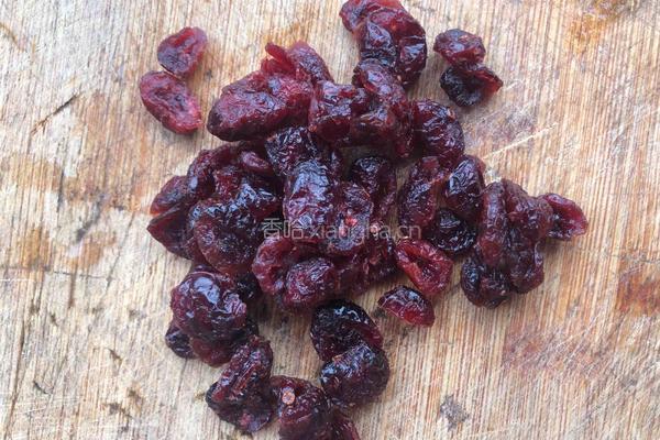 蔓越莓一口酥的做法图解1