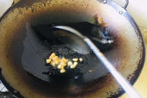 黄金蒜头淋芥兰的做法图解4