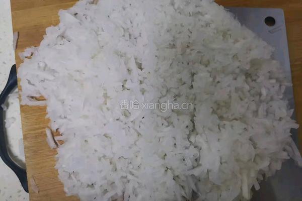 白萝卜猪肉饺子的做法图解2