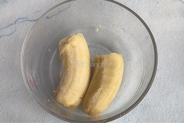 香蕉土司披萨的做法图解1