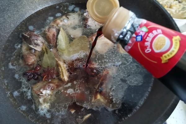 胡萝卜烧排骨的做法图解6