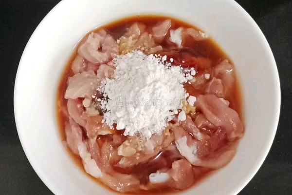 芹菜香干炒肉丝的做法图解1