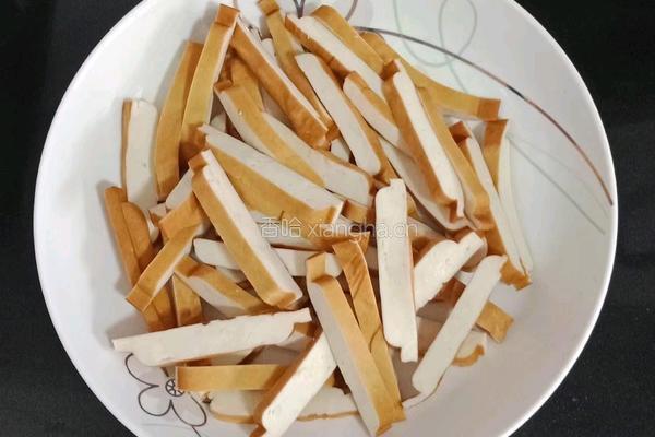 芹菜香干炒肉丝的做法图解3