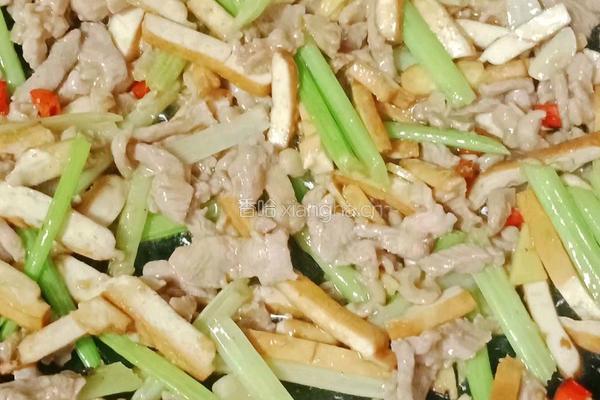 芹菜香干炒肉丝的做法图解12
