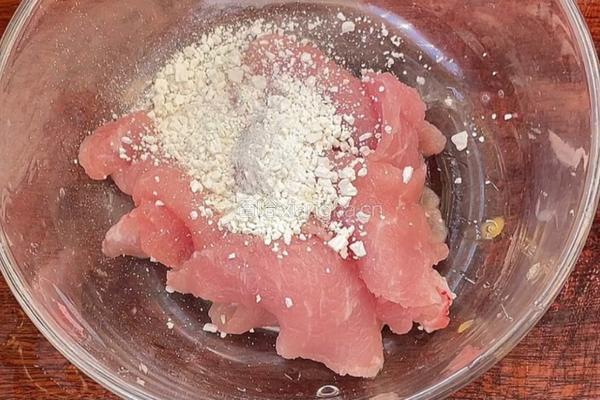 麻辣豆芽肉片的做法图解2
