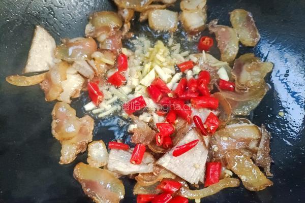回锅肉炒白萝卜的做法图解6