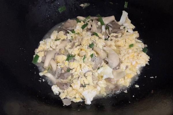 平菇炒鸡蛋的做法图解10