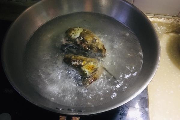 鱼头豆腐汤的做法图解3