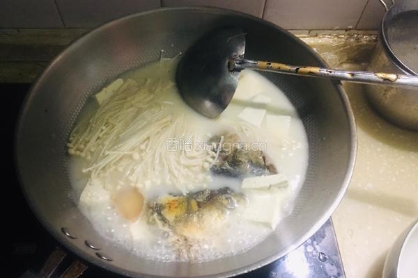 鱼头豆腐汤的做法图解5