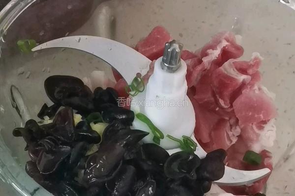 白菜翡翠饺子的做法图解6