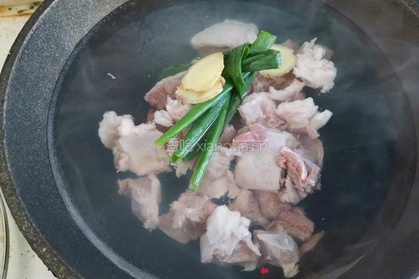 胡萝卜土豆炖羊肉的做法图解5