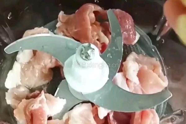 香菇酿肉(炖)的做法图解2