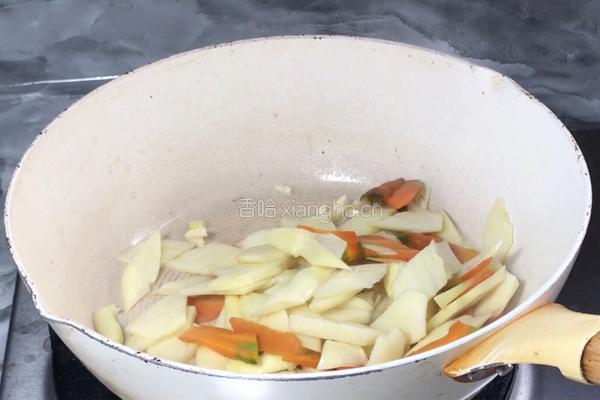蒜香茭白的做法图解7