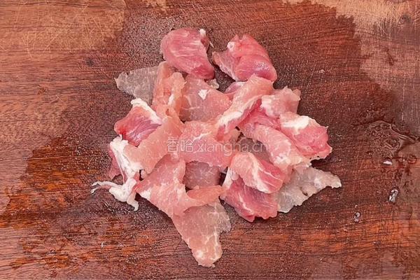 肉片炒上海青的做法图解1