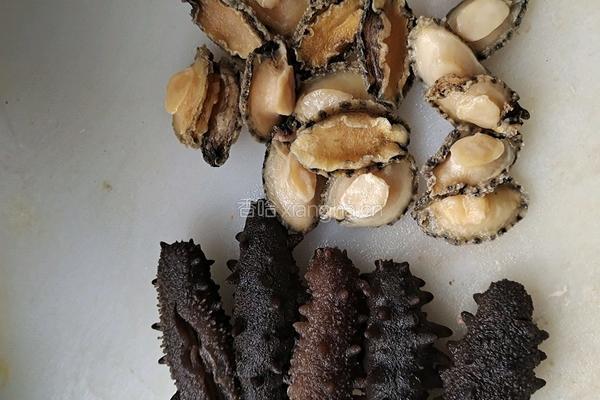 海参鲍鱼炖排骨的做法图解4