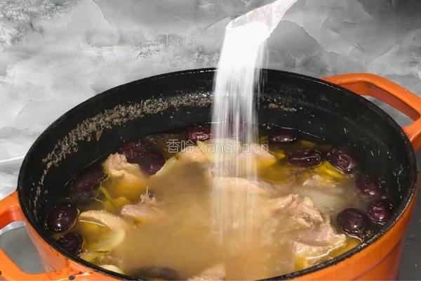 红枣香菇豚汤的做法图解7