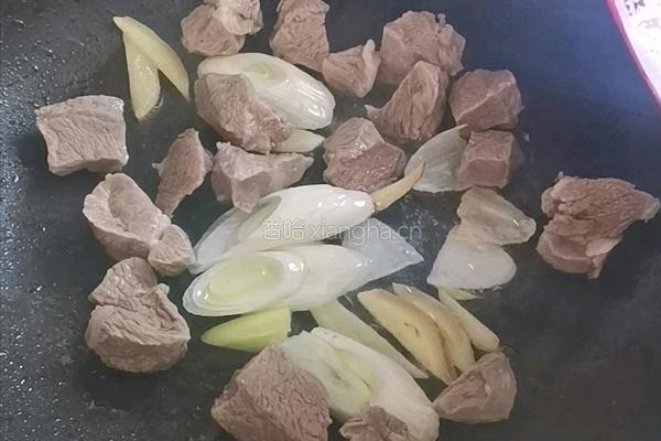 胡萝卜山药羊肉汤的做法图解7