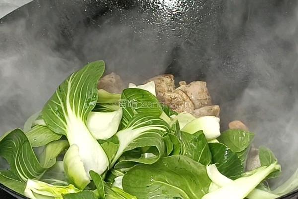 青菜炒霉豆渣的做法图解6