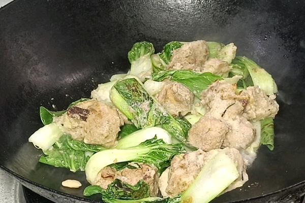 青菜炒霉豆渣的做法图解7
