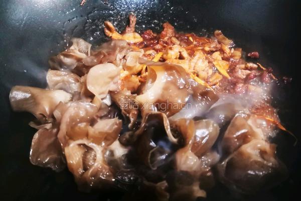 木耳辣椒炒肉的做法图解5