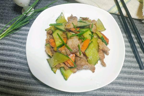 黄瓜胡萝卜炒肉片的做法图解13