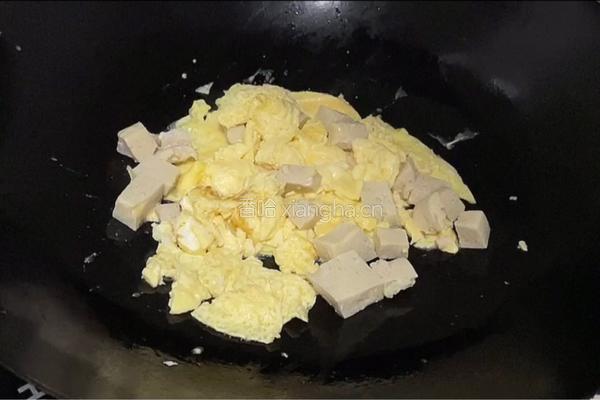 鸡蛋豆腐汤的做法图解4