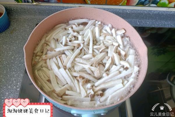 蚝油杏鲍菇丝的做法图解3
