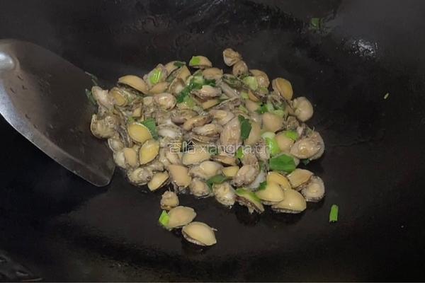 小鲍鱼芋头粥的做法图解5