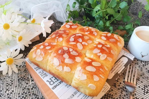 淡奶油小餐包的做法图解11