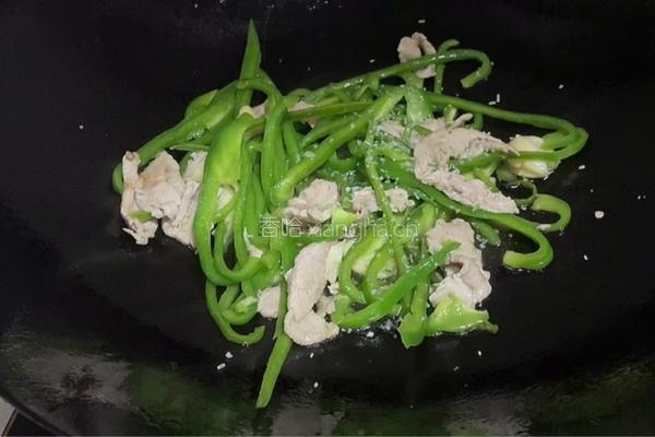 青椒丝炒肉片的做法图解8