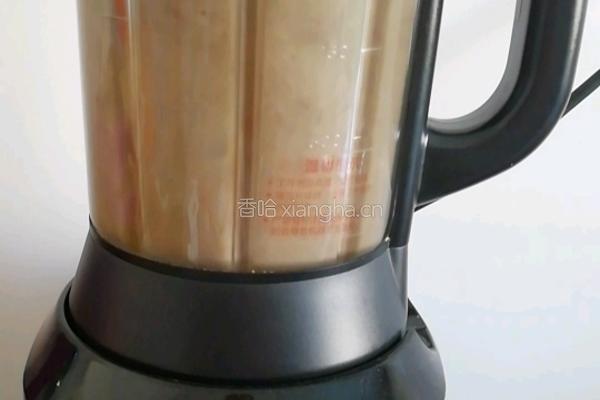 红枣核桃黑芝麻糊的做法图解3