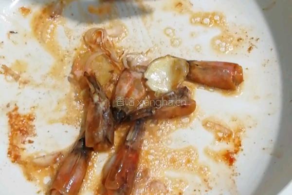 鲜虾热汤面的做法图解1