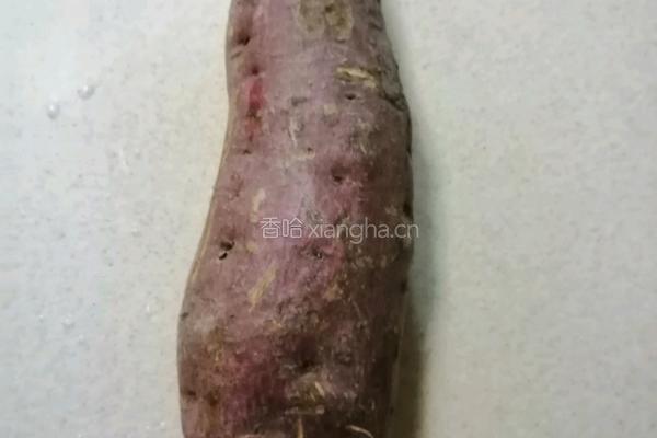 低脂烤红薯片的做法图解1