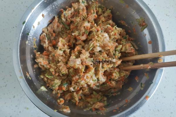 酸汤饺子的做法图解7