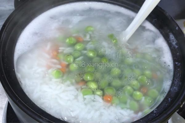 豌豆肉末粥的做法图解5