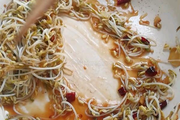 酸辣绿豆芽的做法图解7