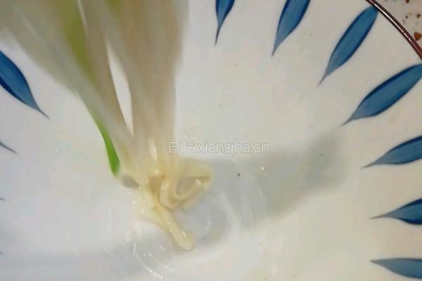 肉丝热汤面的做法图解9